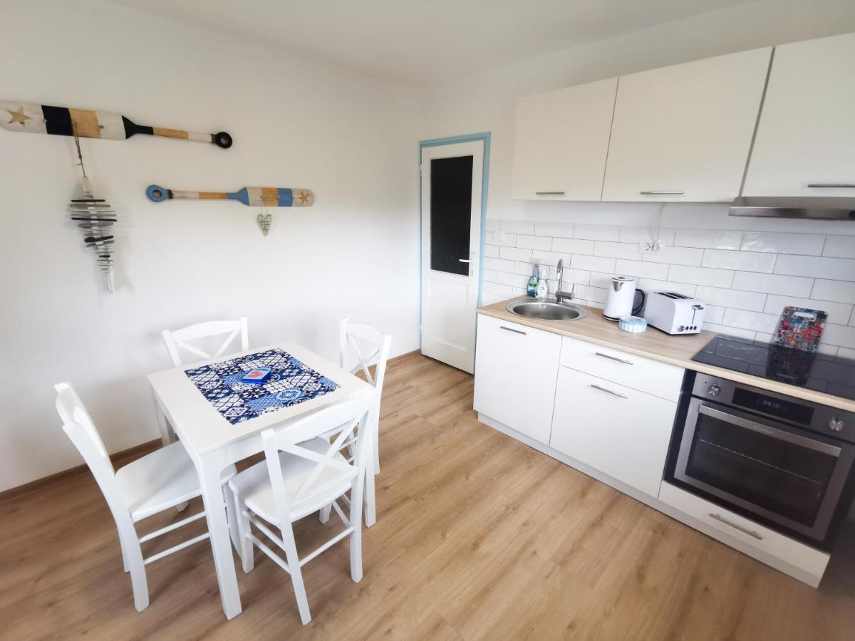 Sea Star Apartment Пула Экстерьер фото